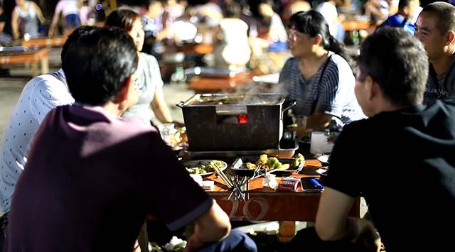 这才是淮北该有的深夜食堂故事：总有个地方治愈失眠