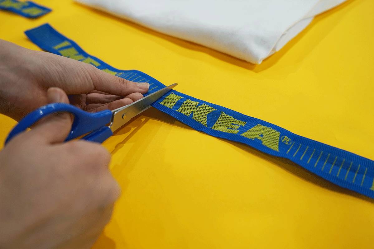 贫穷使人进步,贫穷使人进步后面一句