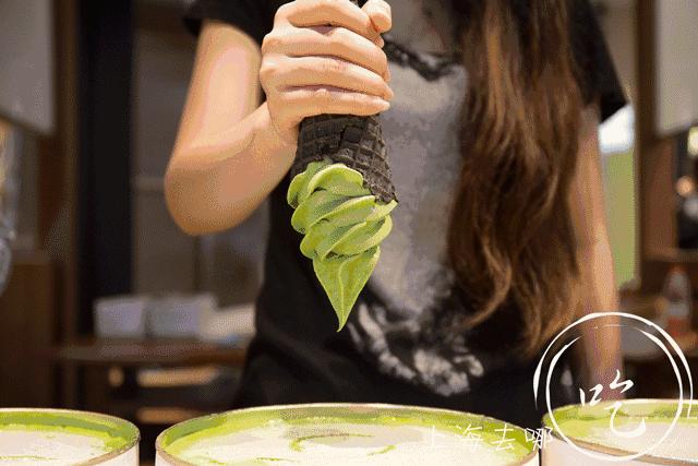 颜值*党**与抹茶控的终极绝杀！火爆ins的24k金箔冰淇淋终于来魔都啦！