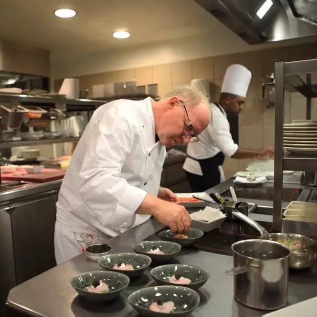 閲屽皵鍐ぉ,閲屽皵宸撮粠鍦ｆ棩鑰虫浖