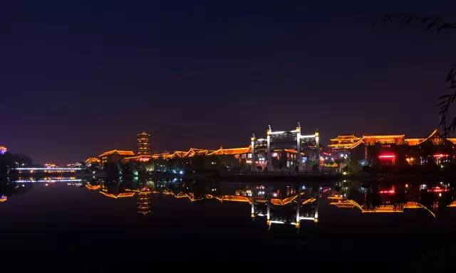 欢乐颂2谢童关关在一起了吗,欢乐颂2关关谢童在海边看日出