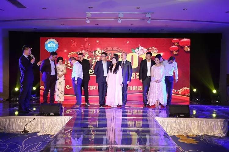 一路相伴感谢有你风雨同舟,一路相伴感谢有你动态图