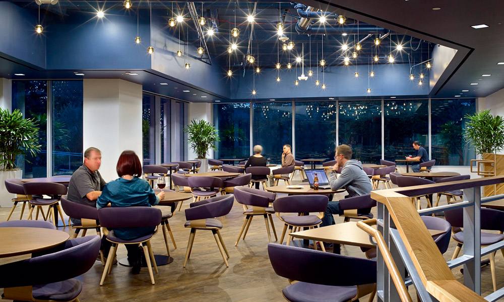 开个中式快餐店赚钱吗,开一家中式快餐店赚钱