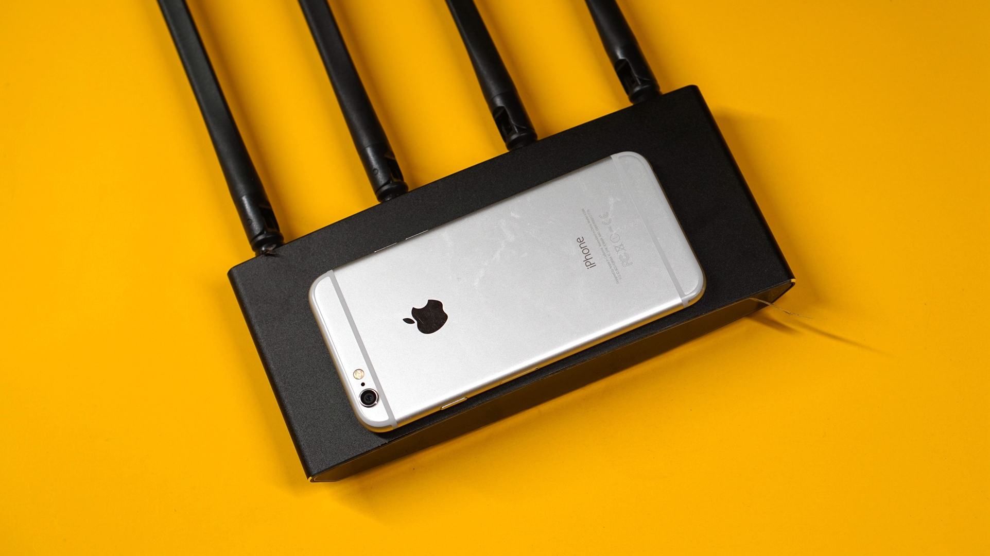 「极路由3Pro测评」：300以内，真智能+真千兆？