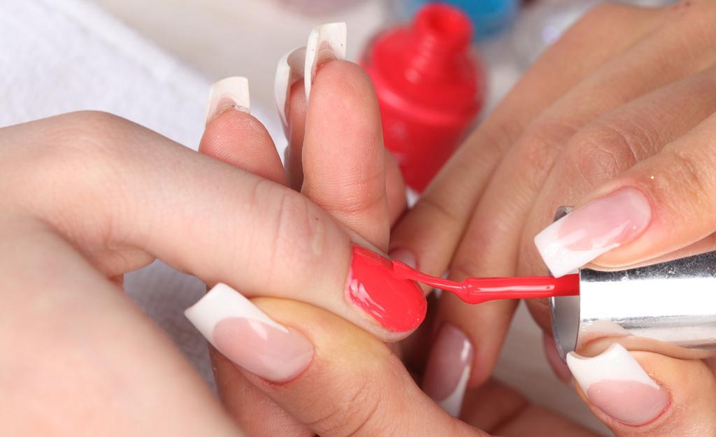 凡士林的妙用功效,凡士林除了护肤还有什么其他妙用