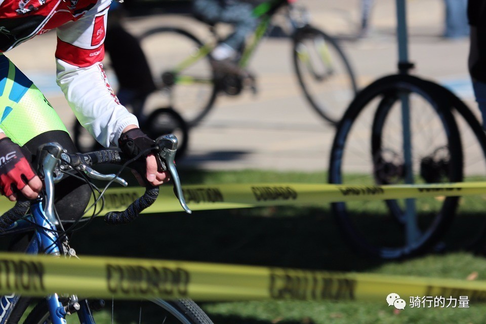 降低骑行摔伤的技巧与方法,自行车骑行伤病