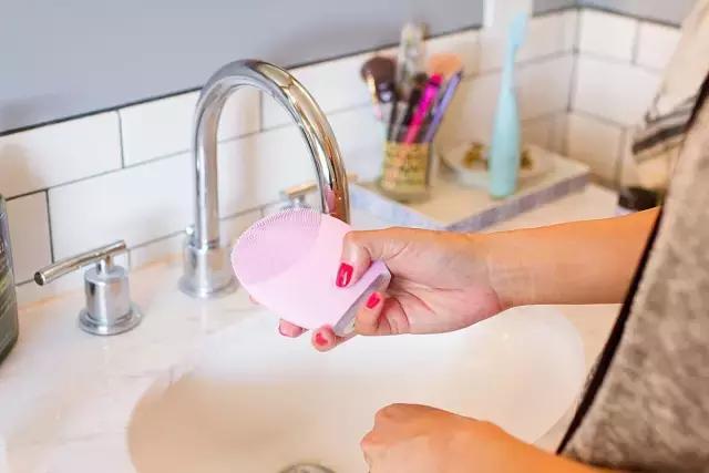 现在很多明星都在用的美容产品,抗老明星推荐美容仪有哪些