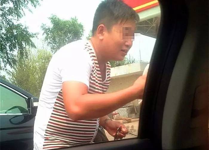 在高速上过收费站后没有卡怎么办,开车跑高速不累怎么办