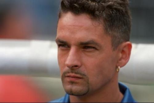 忧郁王子罗伯特巴乔踢飞点球,教授的球迷忧郁王子罗伯特巴乔