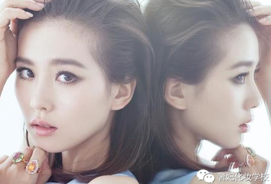 戚薇的妆容教程,戚薇湿发烟熏妆