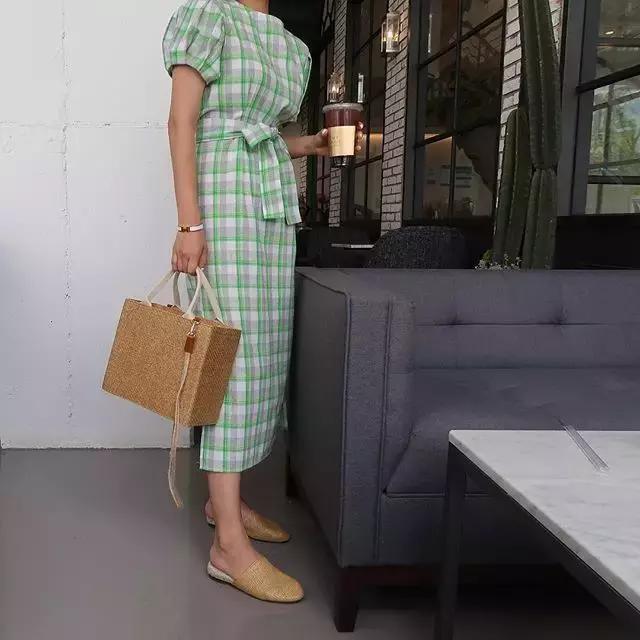 夏天脚宽脚丑穿什么鞋子好看,脚宽脚胖女生鞋子推荐