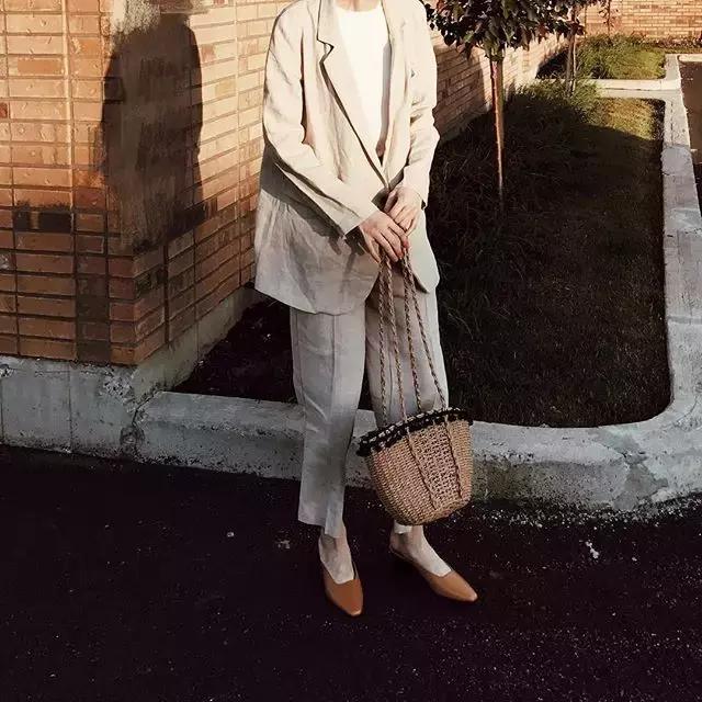 夏天脚宽脚丑穿什么鞋子好看,脚宽脚胖女生鞋子推荐