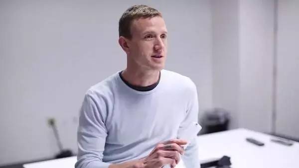 每人5分钟，32家初创公司轮流“过堂”：LVMH集团的创新大奖不好拿