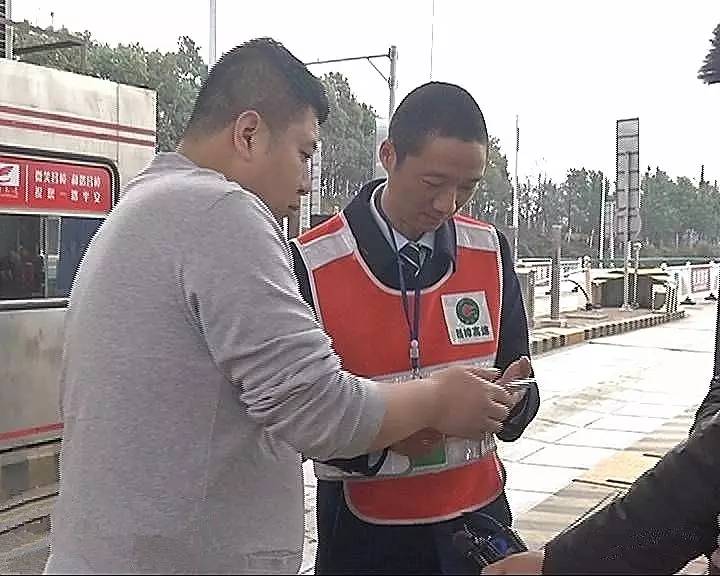 在高速上过收费站后没有卡怎么办,开车跑高速不累怎么办