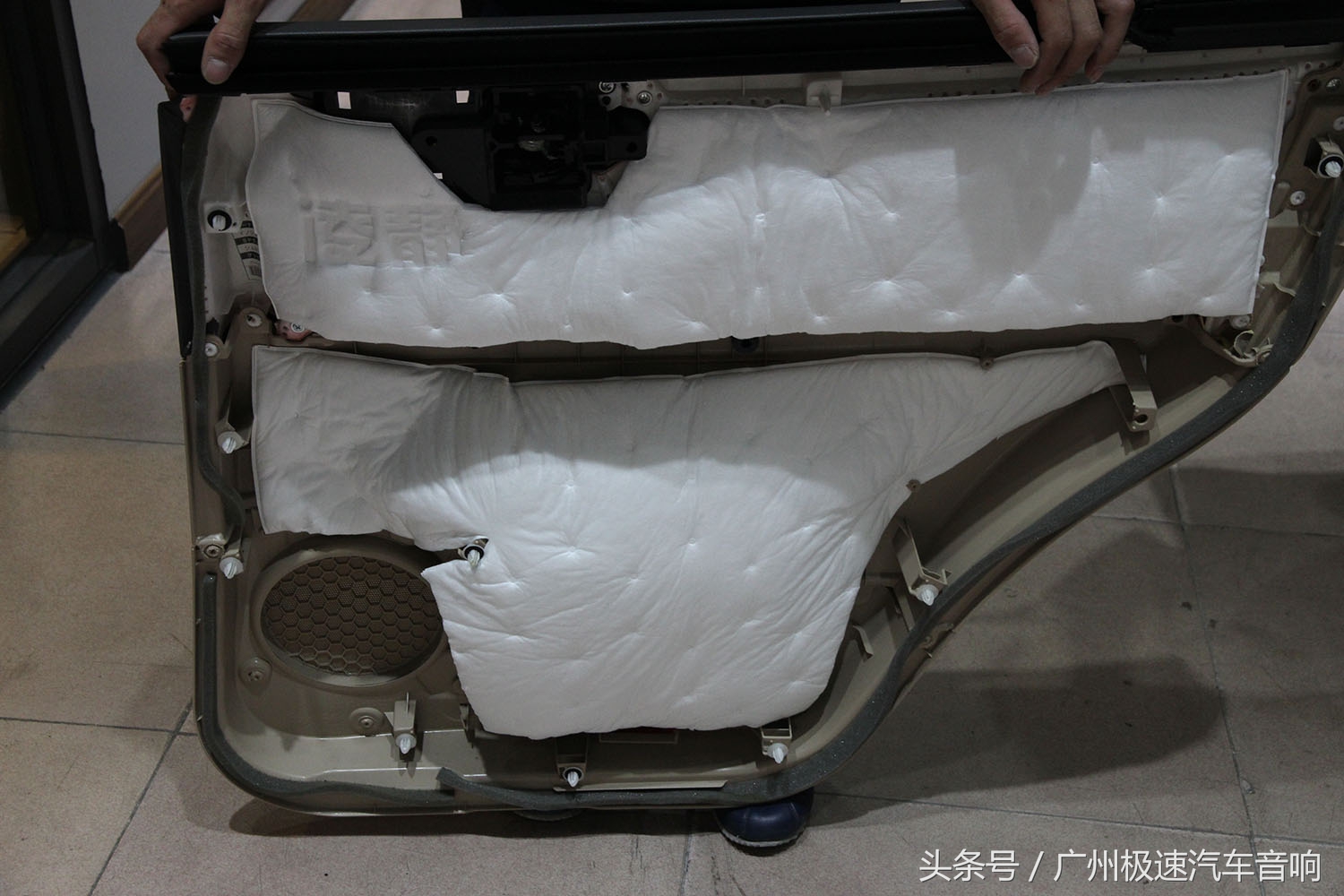 理智的征服越野三兄弟：老大哥兰德酷路泽，享受音响的魅力