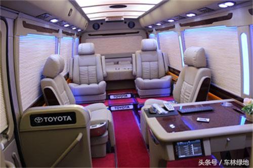 丰田中巴车柯斯达测评,改装斯柯达商务车