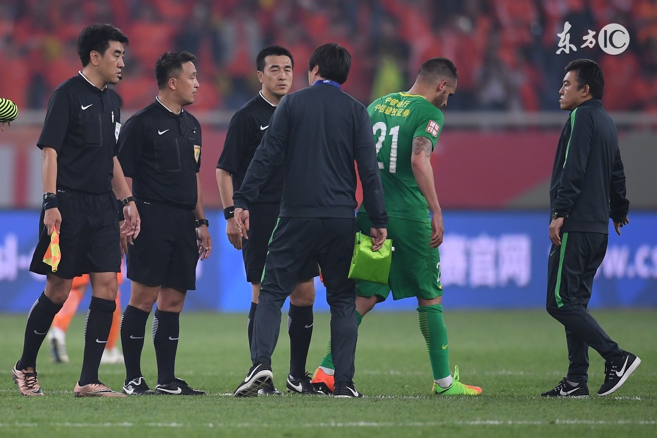 足协怎么就管不了？一言不合就闹事！中超球员为何如此暴躁？