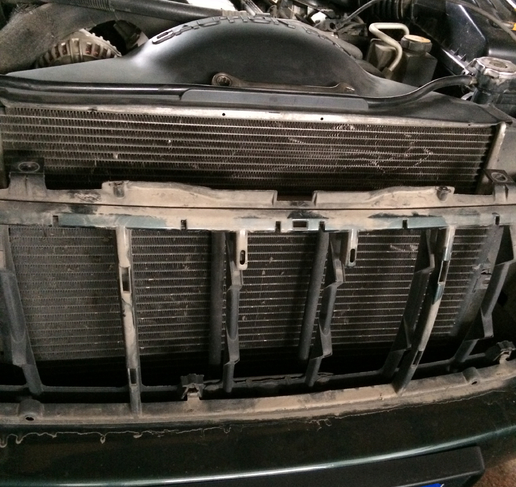 14年的jeep进口大切诺基,12年jeep大切诺基老改新