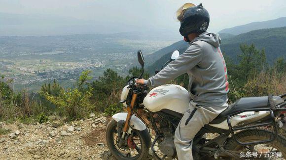 骑着雅马哈踏板摩托车周游世界,骑雅马哈天剑125回家