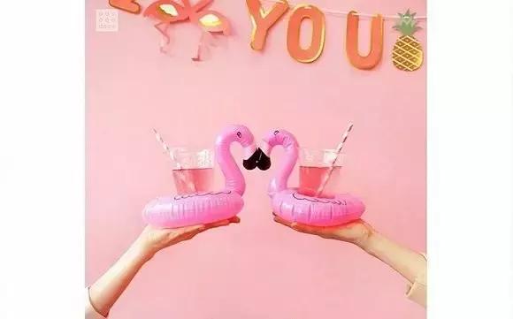 katemoss代言的女装,katemoss只穿面纱