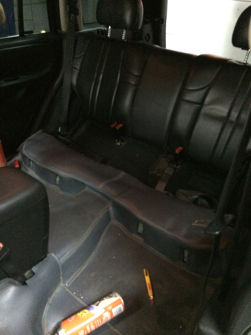 14年的jeep进口大切诺基,12年jeep大切诺基老改新