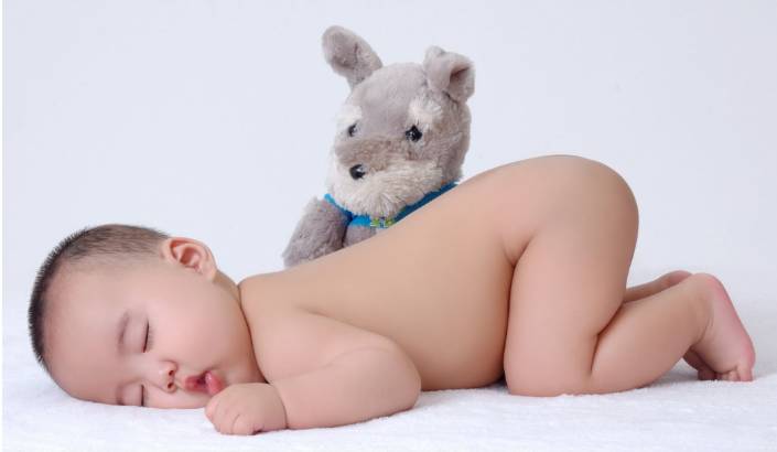 新生儿为什么睡不安稳？月安馨小课堂