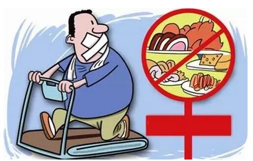 他吹了一夜风扇脚趾就肿得比山核桃还大夏天防暑也要关注健康