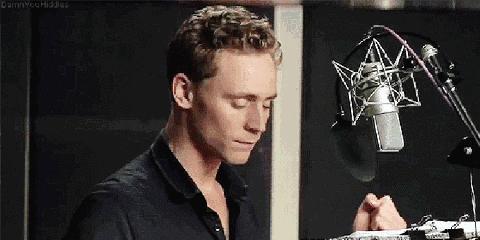 单练平板支撑能练出腹肌吗,平板支撑能练腹肌马甲线么