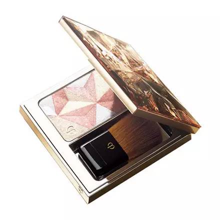 蜜粉上妆如何不卡粉不脱妆,什么蜜粉适合补妆