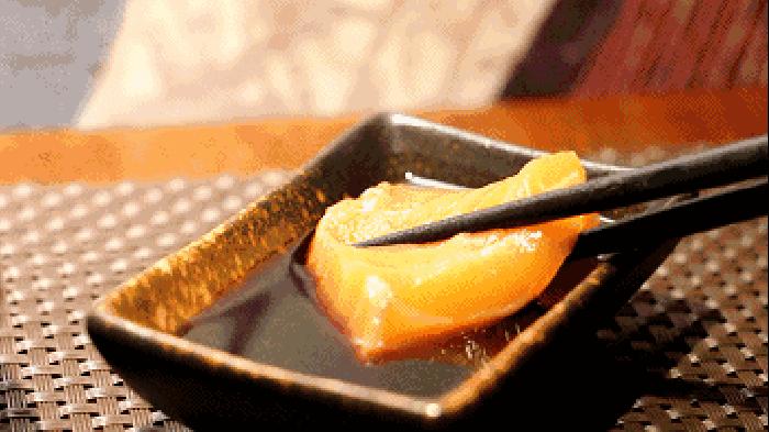 我们日常吃的三文鱼有寄生虫吗,所有的三文鱼都有寄生虫吗