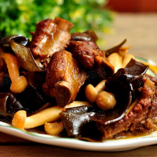 哺乳期妈妈坚决不能碰的4种鱼,哺乳期不能碰的18种食物