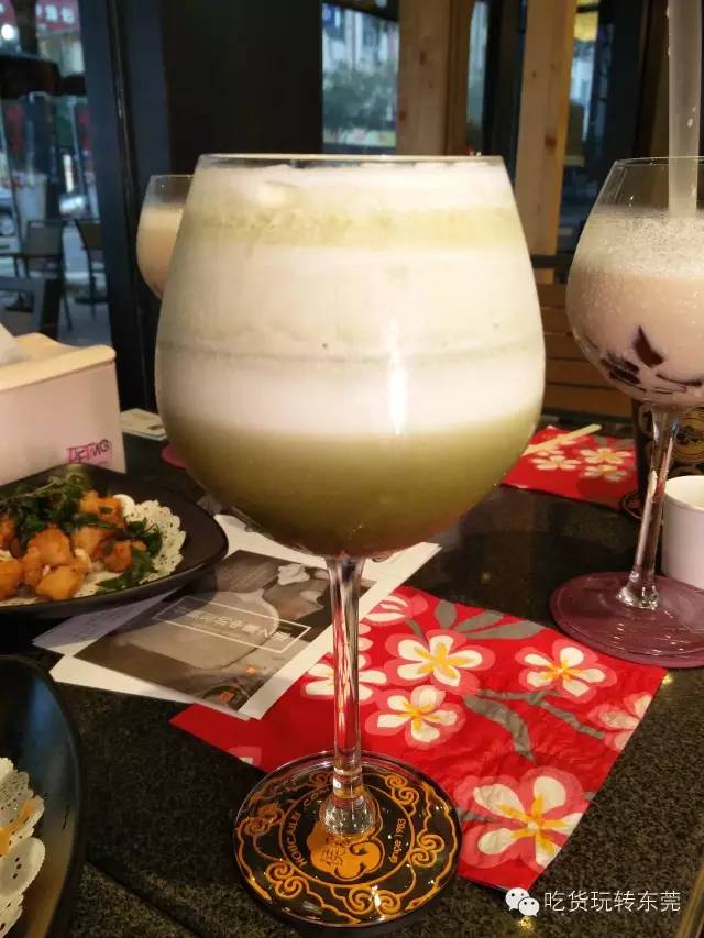 牛魔王黑钻奶茶多少方糖,牛魔王黑砖奶茶是大杯吗