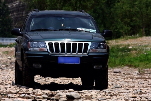 14年的jeep进口大切诺基,12年jeep大切诺基老改新