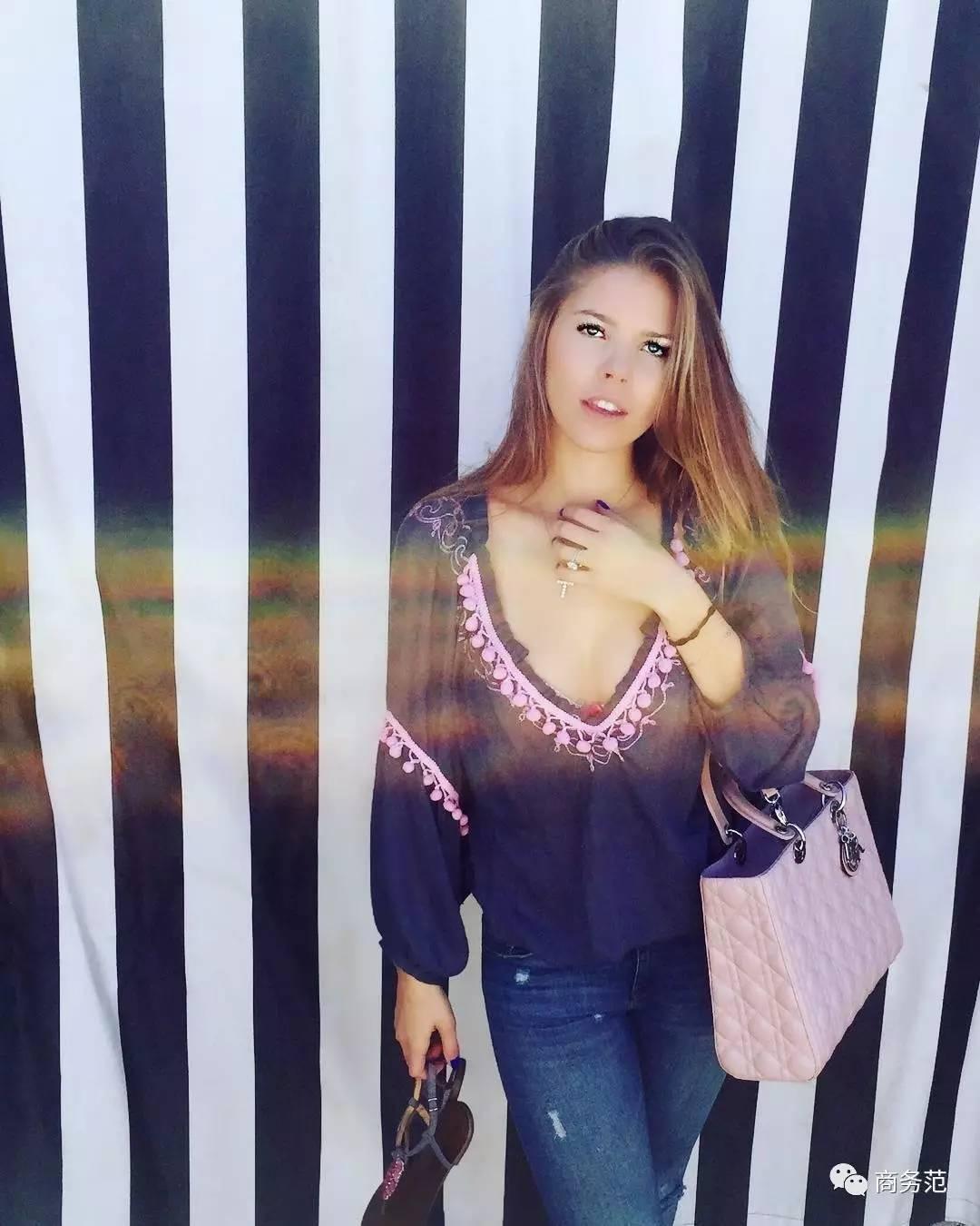 65万颗水晶打造的婚礼,施华洛世奇继承人款婚纱