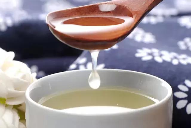 孕早期喝葡萄酒有什么影响,孕妈喝葡萄酒