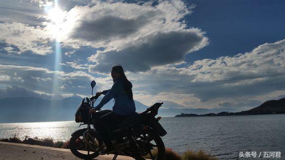 骑着雅马哈踏板摩托车周游世界,骑雅马哈天剑125回家