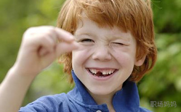 4岁换牙会不会太早,为什么有些孩子换牙早有些换牙晚