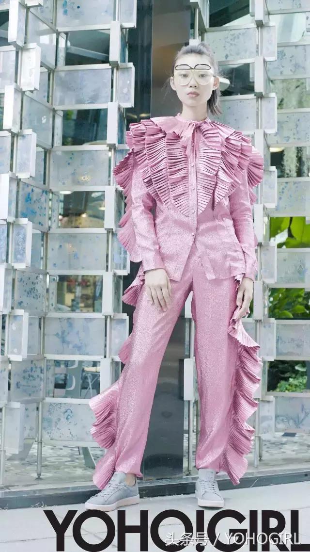 走得了T台玩得了滑板，是时候重头定义这一双鞋了！