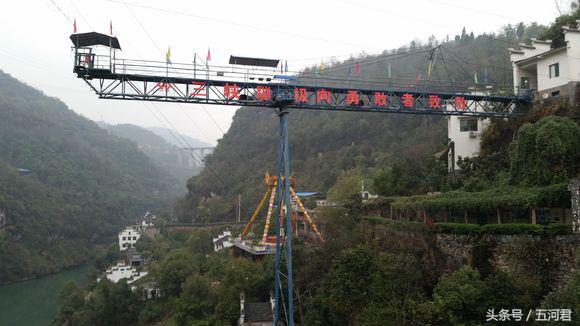 骑着雅马哈踏板摩托车周游世界,骑雅马哈天剑125回家