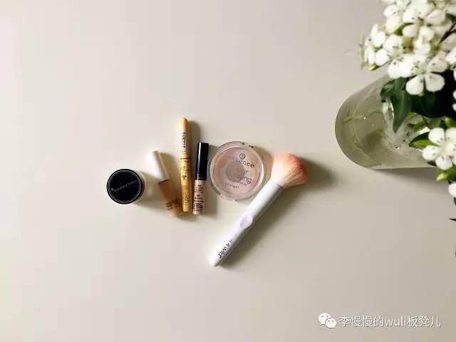 仿妆90年代港风妆容 (逆天化妆术化妆前化妆后港星妆容)