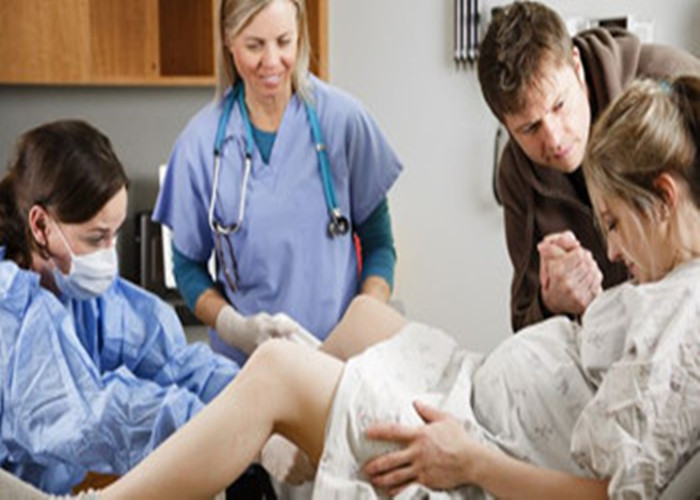 据说，一边生孩子的时候会一边拉便便？画面不敢想象！