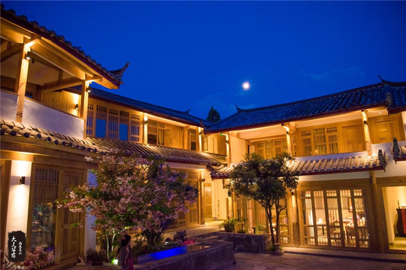 她在丽江开了十年客栈，只为告诉我们旅行的意义！