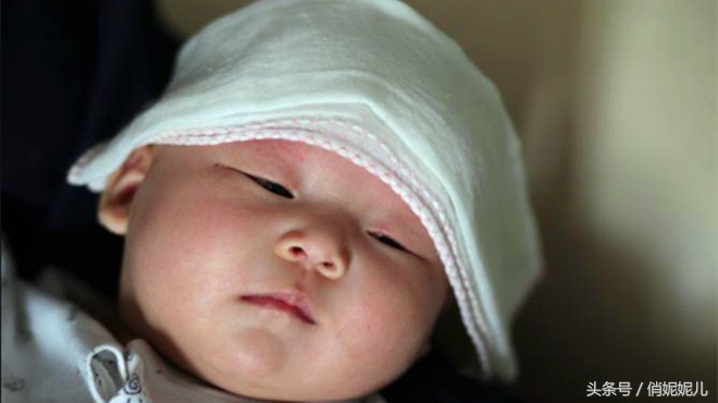 宝宝脑袋磕破了怎么办,宝宝脑袋磕了一个小包怎么办