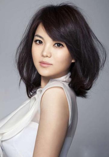 不说主持功力，就演技而言，你更看好湖南卫视那位女主持人？