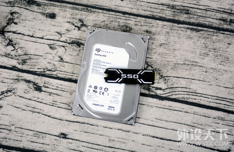 这才是游戏手机该有什么样的样子,微星宙斯盾钛3主机