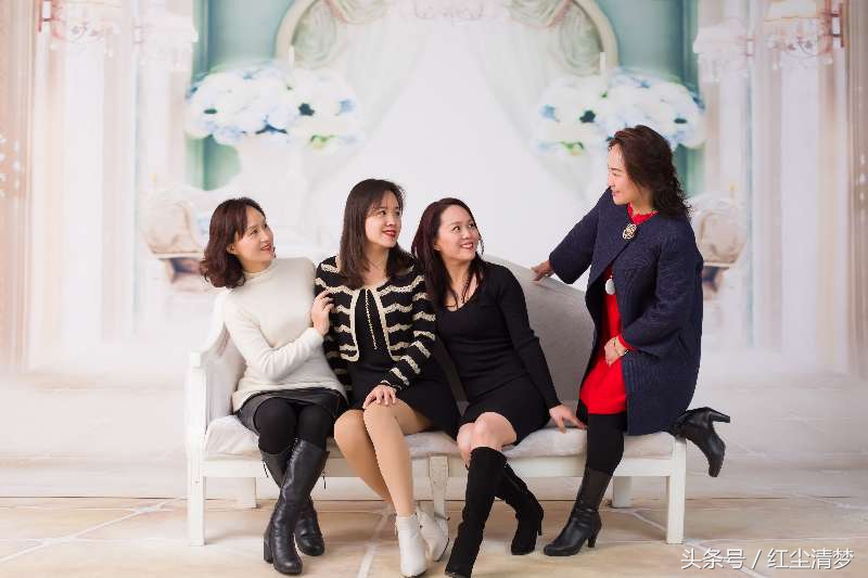 岁月如歌美人依旧的诗句,岁月如斯美人依旧