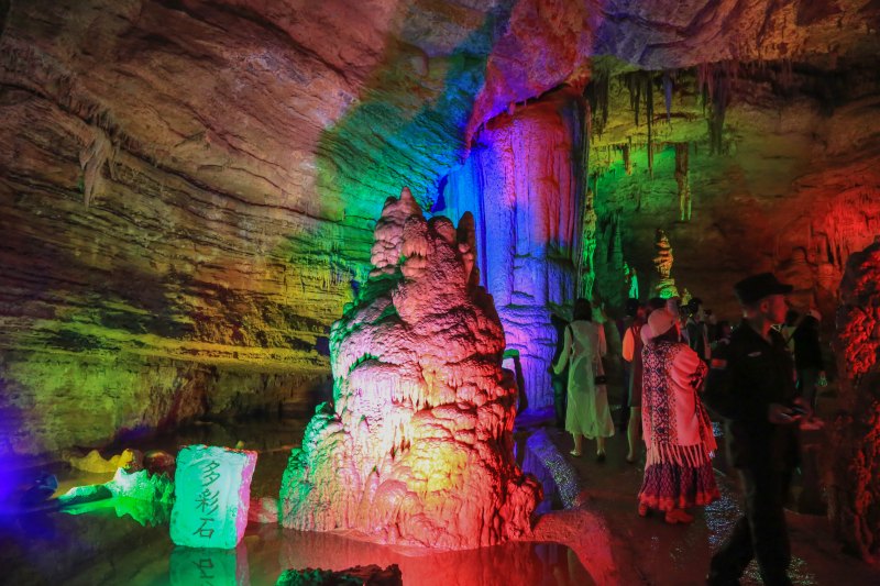 都说重庆热，但在她隔山相望的地方年均14-18度！