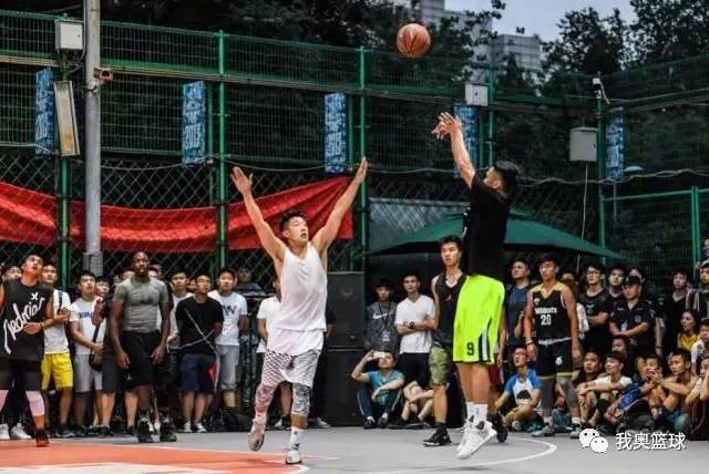 日落东单杨政得分,日落东单杨政暴扣