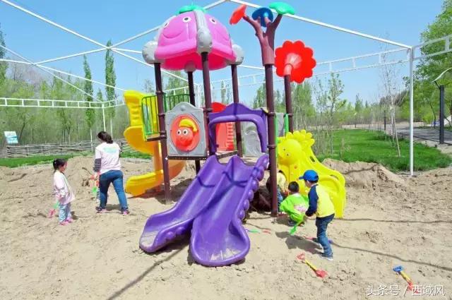 都说台湾民宿有特色，现在，昌吉也有了这样的好地方，它的名字叫芸农庄