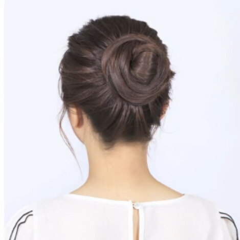 甜甜圈丸子头的盘发视频教程,盘发简单好看教程夏季短发